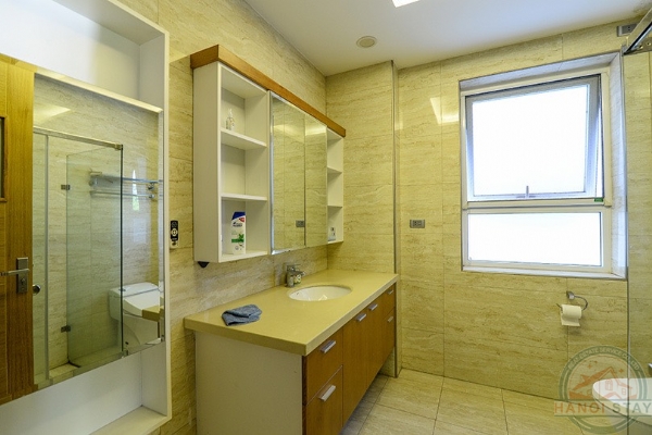 Nice Villa to lease in Vinhomes Riverside, Anh Dao Area 11