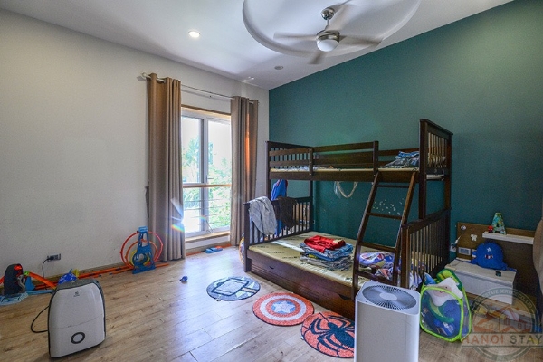 Nice Villa to lease in Vinhomes Riverside, Anh Dao Area 14