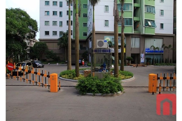 Office building at 671 Hoang Hoa Tham for rent cheap, professional services 4
