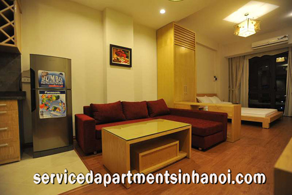 One bedroom serviced apartment with Ba Mau lake view 4