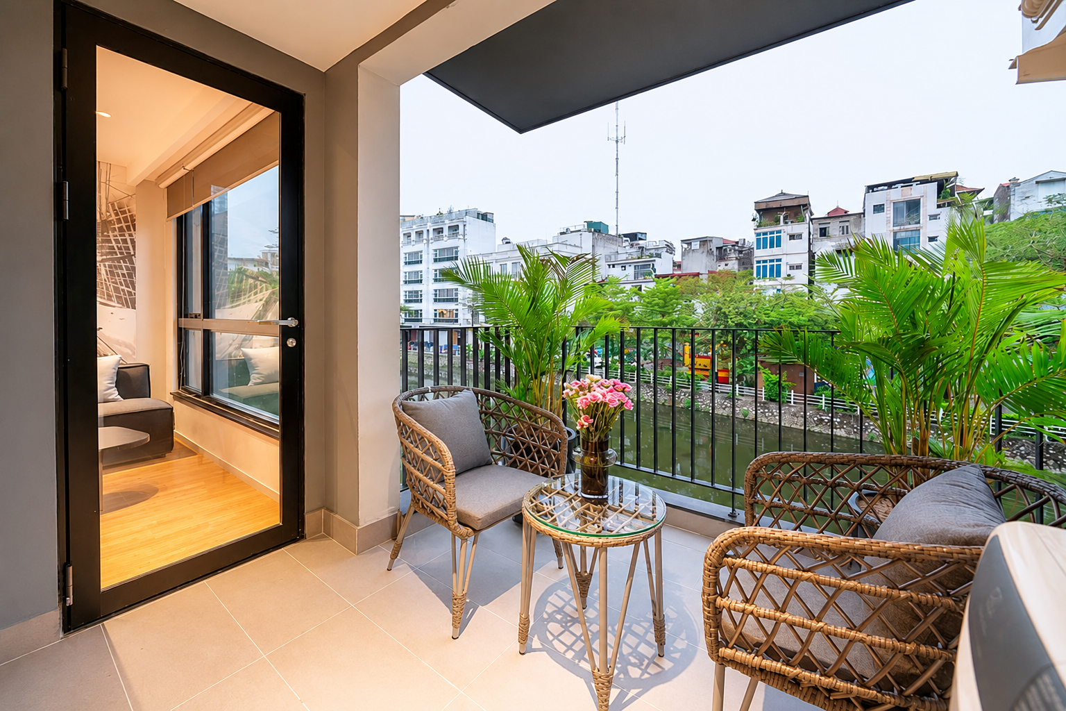 Open view & Lake view, full of light 2BR apartment Rental in Truc Bach Area, Ba Dinh