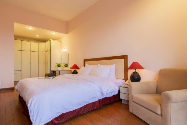Oriental Palace Executive Villas and Apartments 3