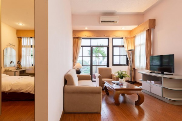 Oriental Palace Executive Villas and Apartments 4