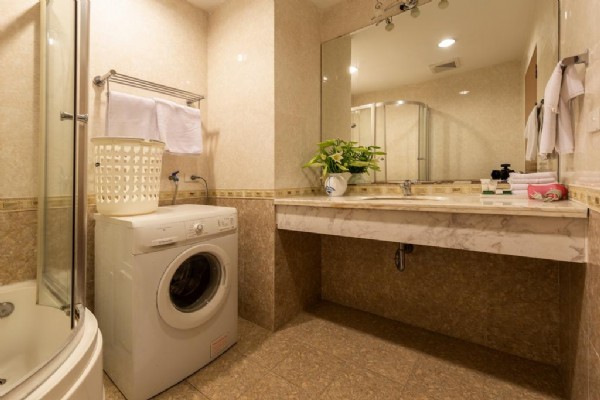 Oriental Palace Executive Villas and Apartments 7