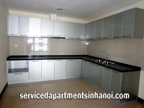 Party Furnished Spacious Three bedroom for lease in Vinhomes Royal City 6