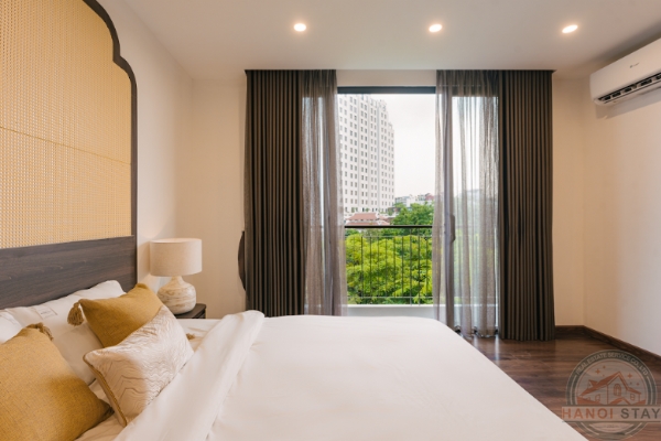 Peaceful 4BR Apartment with Beautiful Design and Lake Views in Xuan Dieu, Tay Ho 10