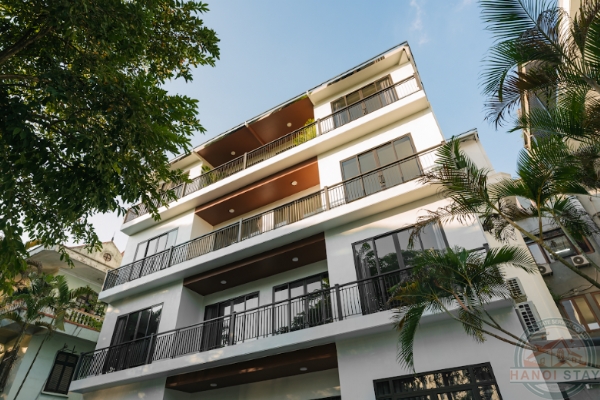 Peaceful 4BR Apartment with Beautiful Design and Lake Views in Xuan Dieu, Tay Ho 6