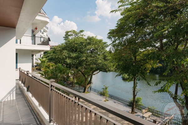 Peaceful 4BR Apartment with Beautiful Design and Lake Views in Xuan Dieu, Tay Ho 7