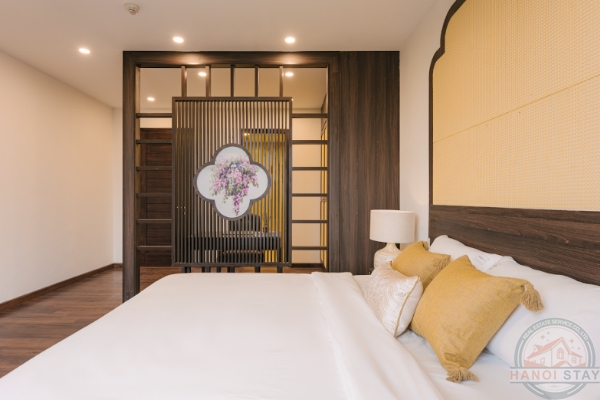Peaceful 4BR Apartment with Beautiful Design and Lake Views in Xuan Dieu, Tay Ho 8