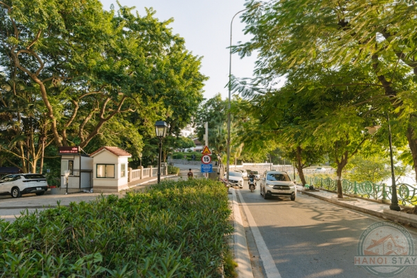 Peaceful 4BR Apartment with Beautiful Design and Lake Views in Xuan Dieu, Tay Ho 17
