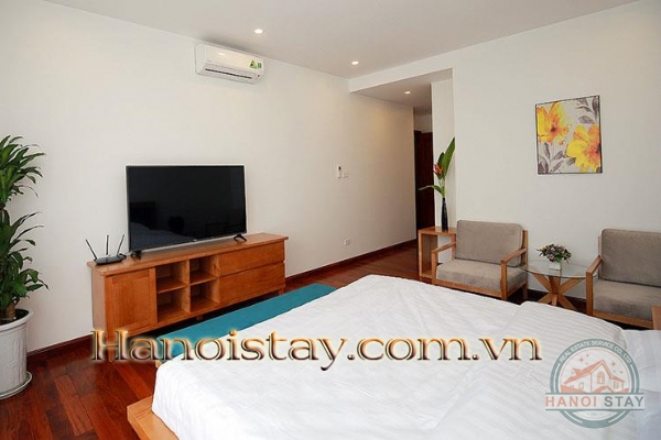 *Premier Scenic 4-bedroom apartment Rental in Tay Ho with a big balcony and green view sightseeing* 6