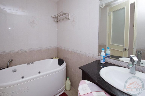 *Premier Scenic Lake View 03 Bedroom Apartment Near Ciputra Area, Tay Ho* 19