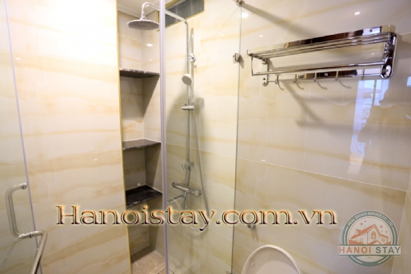 *Premium Truc Bach Lake View Two Bedroom Apartment Rental in Tran Vu street, Ba Dinh* 4