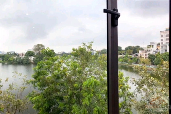 Prime Lake View Apartment for rent in Yen Phu, Tay Ho 6