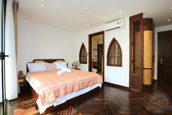 Prime Location, Unbeatable Style: Rent Your Deluxe 2BR apartment for rent in Hoan Kiem 5
