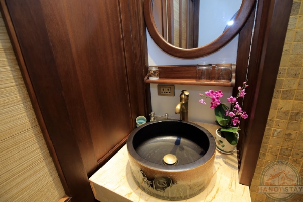 Prime Location, Unbeatable Style: Rent Your Deluxe 2BR apartment for rent in Hoan Kiem 12