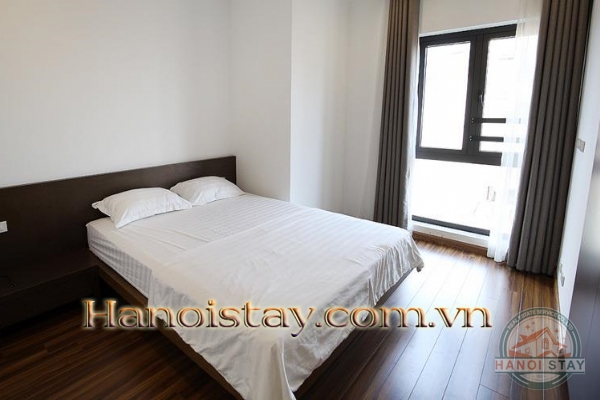 *Quality 4 star serviced apartment Rental right on the windy West Lake* 8