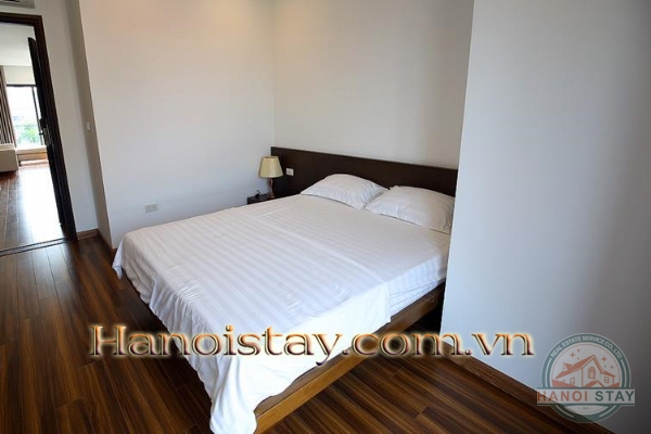 *Quality 4 star serviced apartment Rental right on the windy West Lake* 9