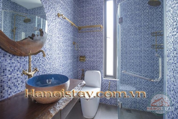 *Quality 5 star fabulous 4 Bedroom Apartment Rental located right on the windy West Lake, Tay Ho* 10