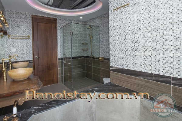 *Quality 5 star fabulous 4 Bedroom Apartment Rental located right on the windy West Lake, Tay Ho* 22