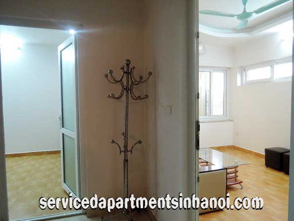 Reasonable Price Apartment for rent in Xuan Dieu street, Ba Dinh 8
