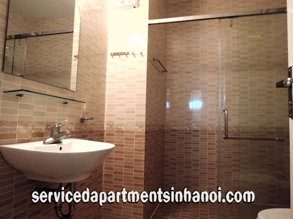 Reasonable Price Apartment for rent in Xuan Dieu street, Ba Dinh 9