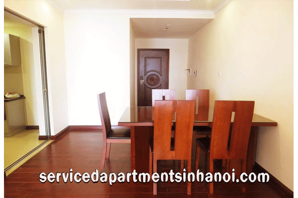 Reasonable Price Two bedroom apartment rental in R2 Tower, Vinhomes Royal City 2