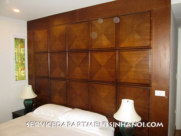 Renovated and well designed serviced apartment for rent near Giang Vo Lake 10