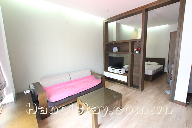 Rental Serviced apartment in Lieu Giai str, 65 sqm, wooden floor 3
