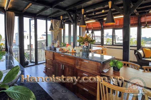 *See, Hear nature in this super bright amazing 4 bedroom apartment rental in Tay Ho* 10