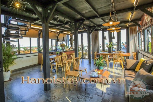 *See, Hear nature in this super bright amazing 4 bedroom apartment rental in Tay Ho* 4