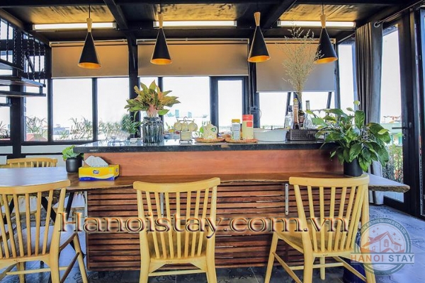 *See, Hear nature in this super bright amazing 4 bedroom apartment rental in Tay Ho* 8