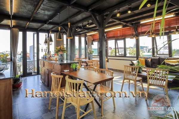 *See, Hear nature in this super bright amazing 4 bedroom apartment rental in Tay Ho* 9