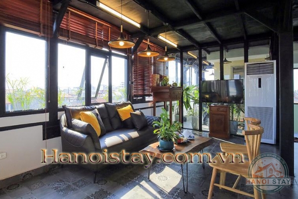 *See, Hear nature in this super bright amazing 4 bedroom apartment rental in Tay Ho* 11