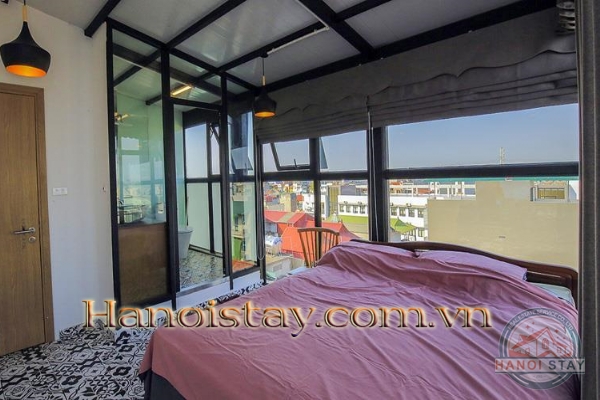 *See, Hear nature in this super bright amazing 4 bedroom apartment rental in Tay Ho* 17