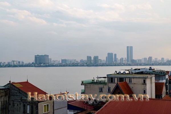 *Shine Bright Corner Apartment in Xuan Dieu street, Tay Ho District* 5