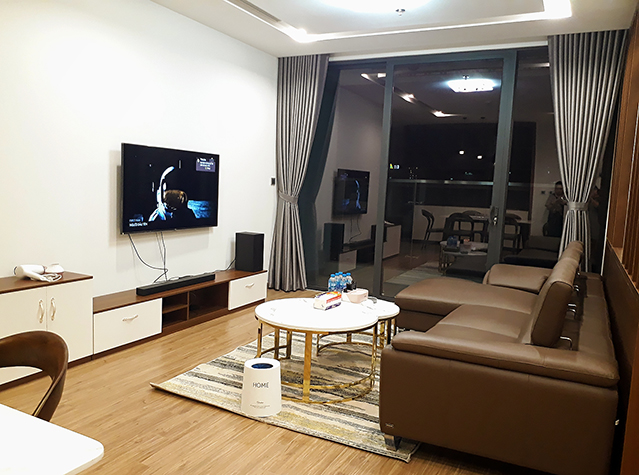 *SmartHome Three Bedroom Apartment For Rent in Vinhomes Metropolis* 1