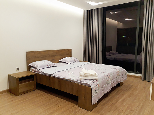 *SmartHome Three Bedroom Apartment For Rent in Vinhomes Metropolis* 6