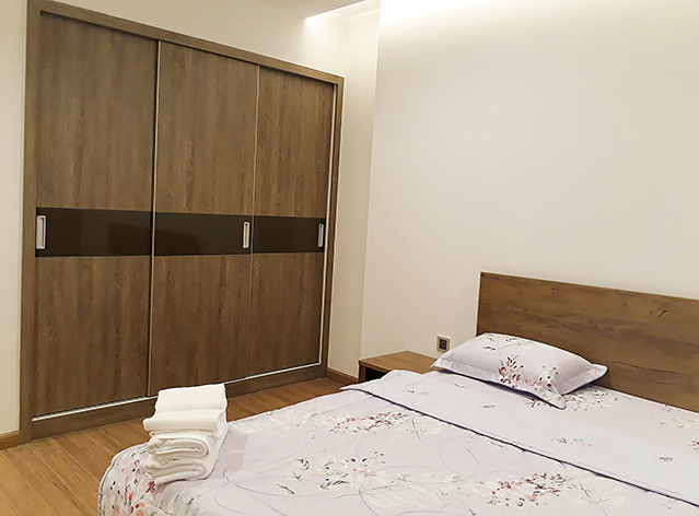 *SmartHome Three Bedroom Apartment For Rent in Vinhomes Metropolis* 7