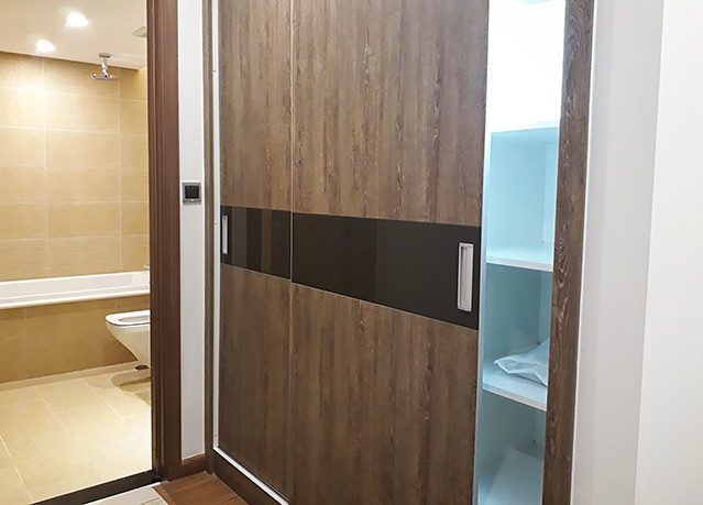 *SmartHome Three Bedroom Apartment For Rent in Vinhomes Metropolis* 9