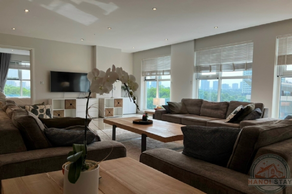 Sophisticated & Elegant 2-bedroom apartment of 163 m2 in Ciputra with Golf course View 19