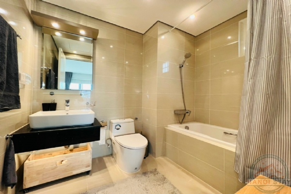 Sophisticated & Elegant 2-bedroom apartment of 163 m2 in Ciputra with Golf course View 34