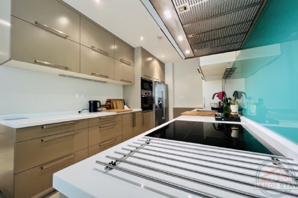 Sophisticated & Elegant 2-bedroom apartment of 163 m2 in Ciputra with Golf course View 48