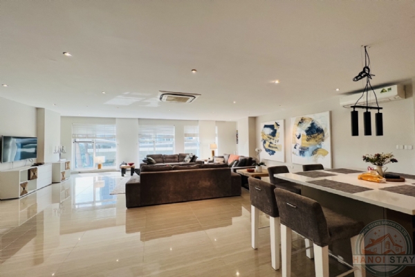 Sophisticated & Elegant 2-bedroom apartment of 163 m2 in Ciputra with Golf course View 49