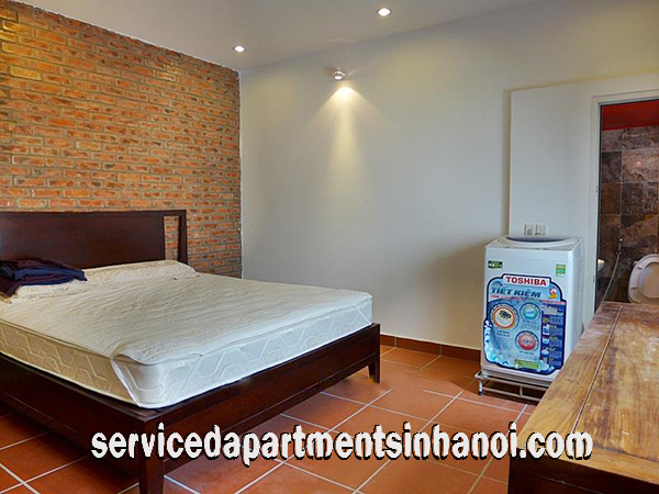Spacious and Beautiful Lake view Two bedroom Apartment Rental in Yen Phu str, Tay Ho 9