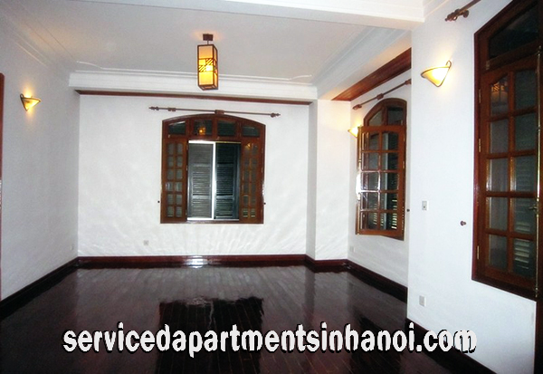 Spacious Five Bedroom Villa with a nice courtyard for rent in Dang Thai Mai str, Tay Ho 13