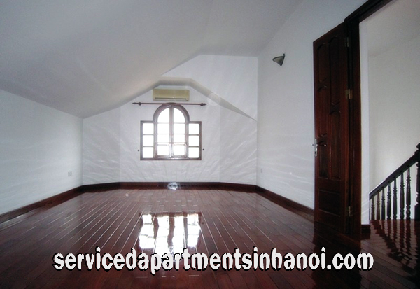 Spacious Five Bedroom Villa with a nice courtyard for rent in Dang Thai Mai str, Tay Ho 16