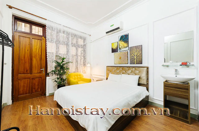 *Spacious & Full of Light 6 Bedroom House For Rent in Center of Hoan Kiem District* 15