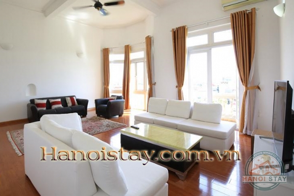 *Spacious Lake View 03 Bedroom Apartment For rent in Xuan Dieu str, Tay Ho* 2