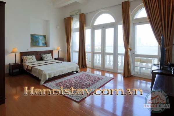 *Spacious Lake View 03 Bedroom Apartment For rent in Xuan Dieu str, Tay Ho* 9